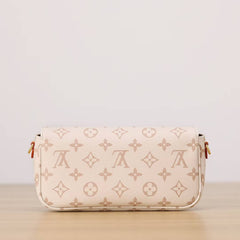 Light-colored Full-Print Clutch Shoulder Bag
