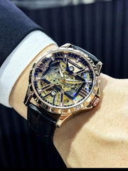 Yellow gold - Black Leather - Automatic -41mm