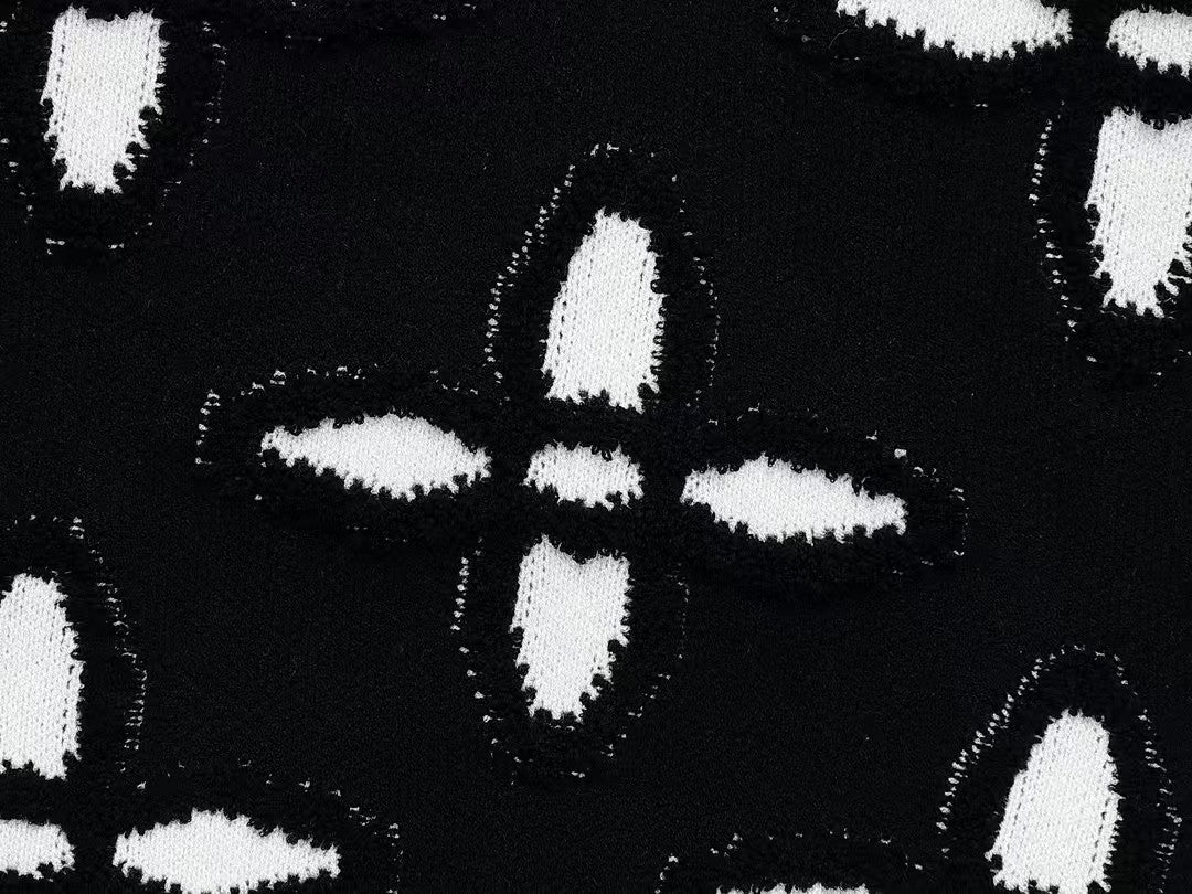 Plucked three-dimensional vintage flower custom wool sweater