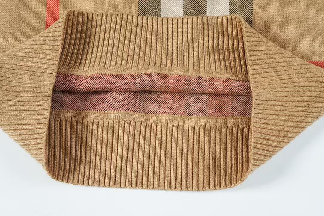 Classic plaid wool jacquard round neck sweater