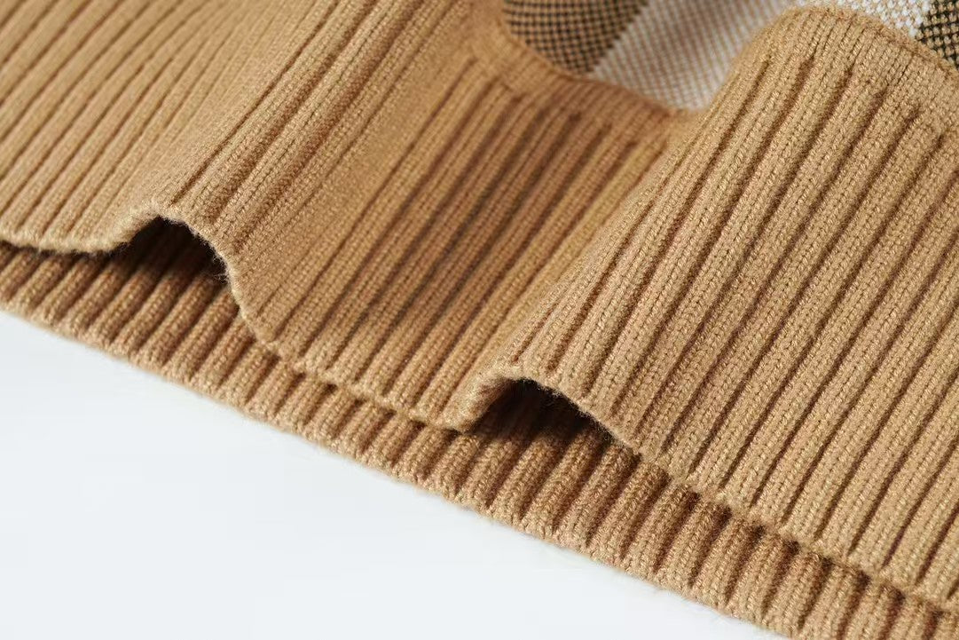 Classic plaid wool jacquard round neck sweater
