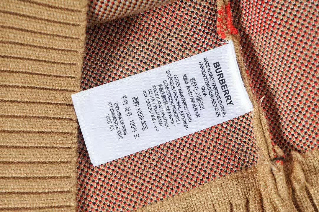 Classic plaid wool jacquard round neck sweater