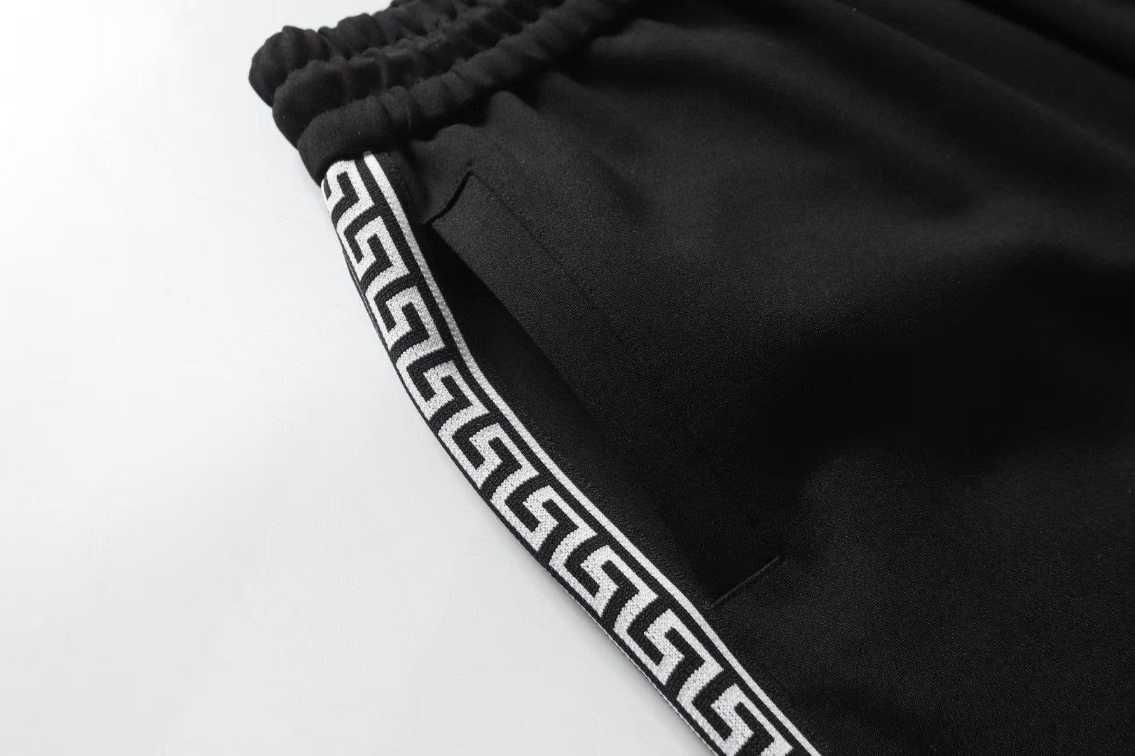 2025 early spring new casual shorts