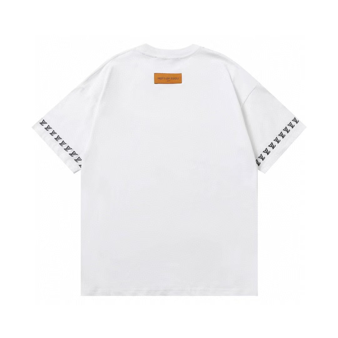Early Spring New Round Neck Embroidered T-shirt