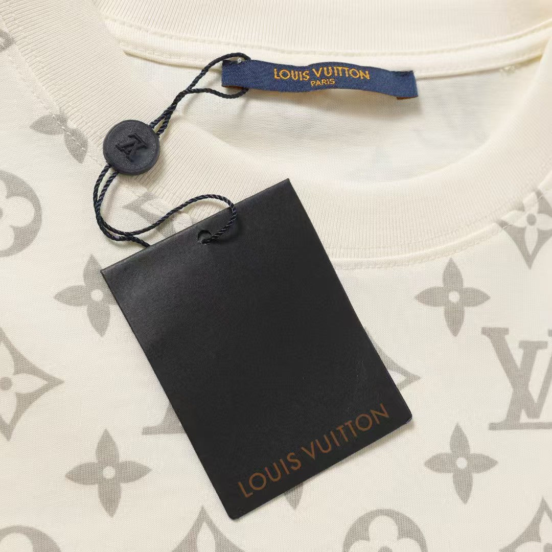 Early spring new round neck printed T-shirt