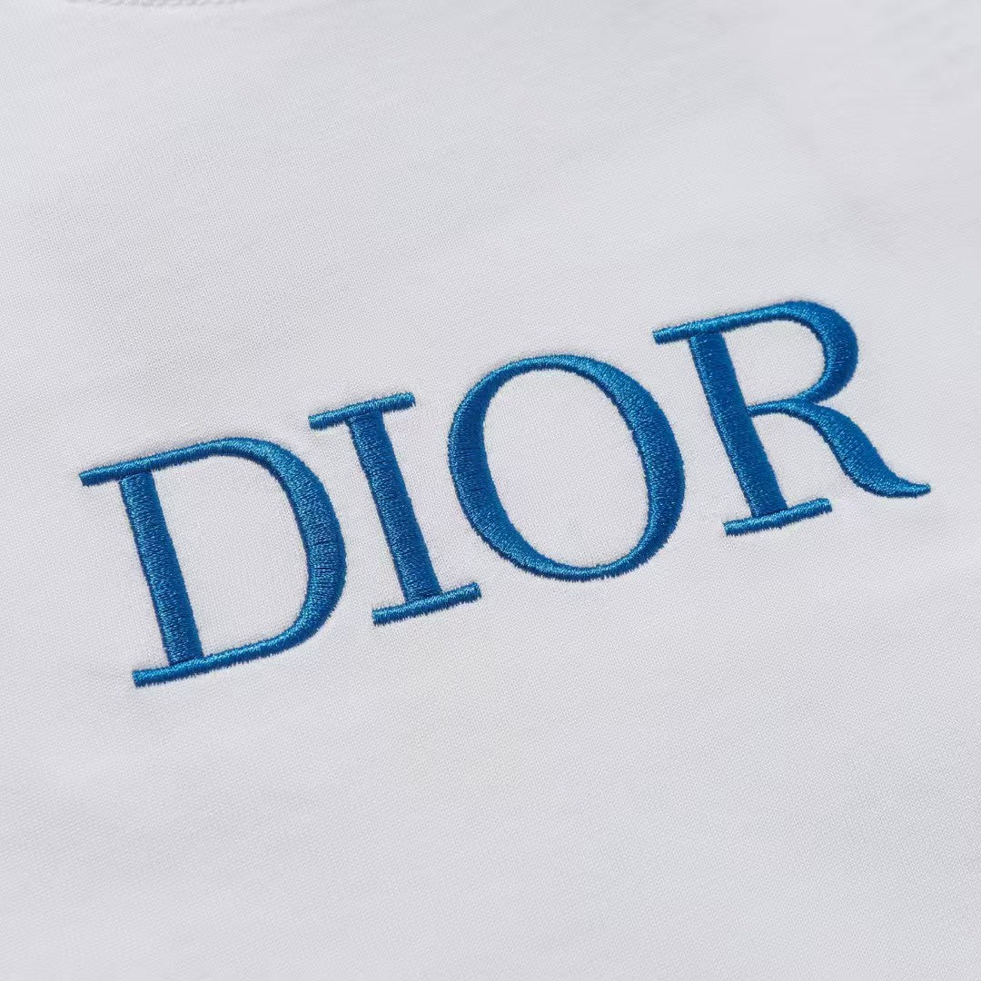 Early spring new round neck printed T-shirt