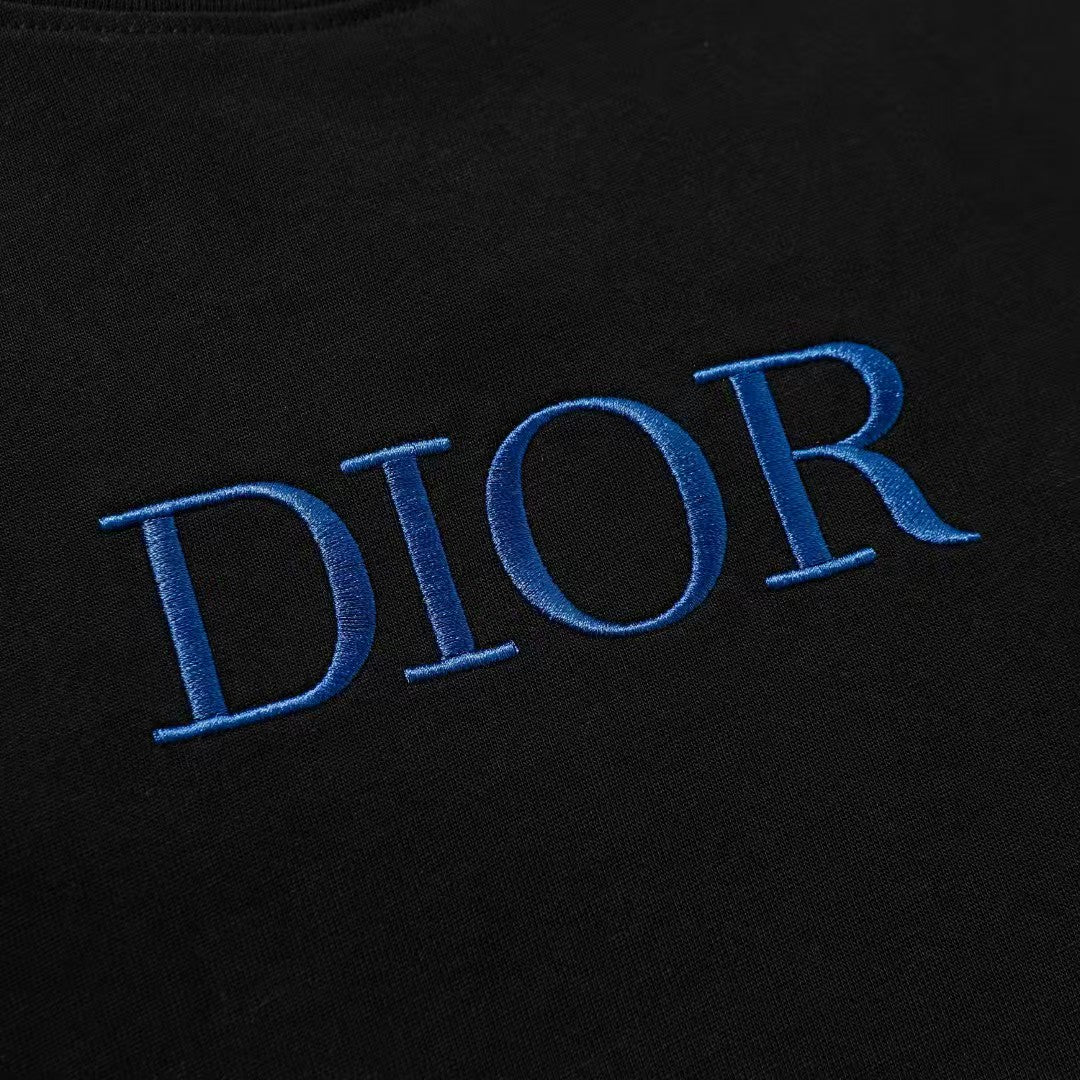 Early spring new round neck printed T-shirt
