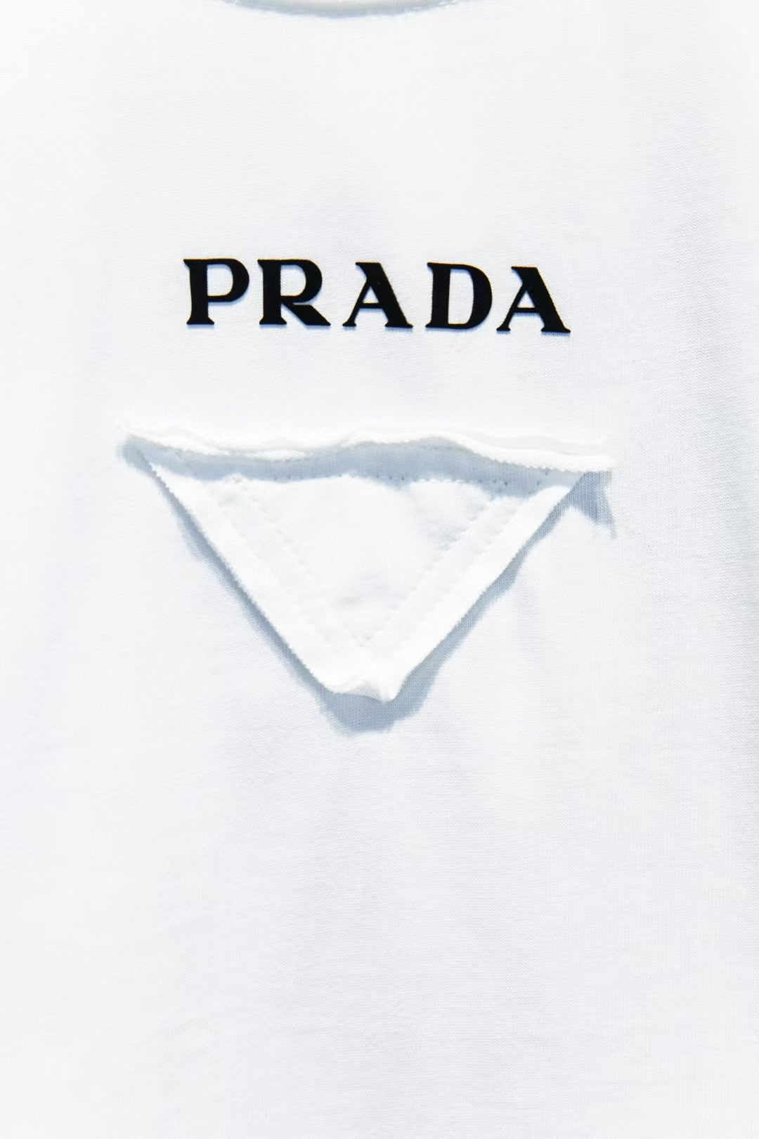 New round neck T-shirt