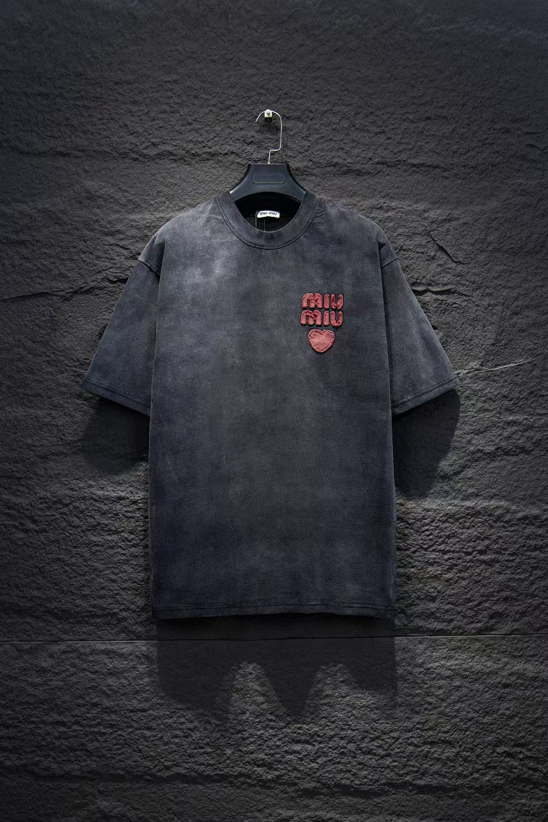 New round neck T-shirt