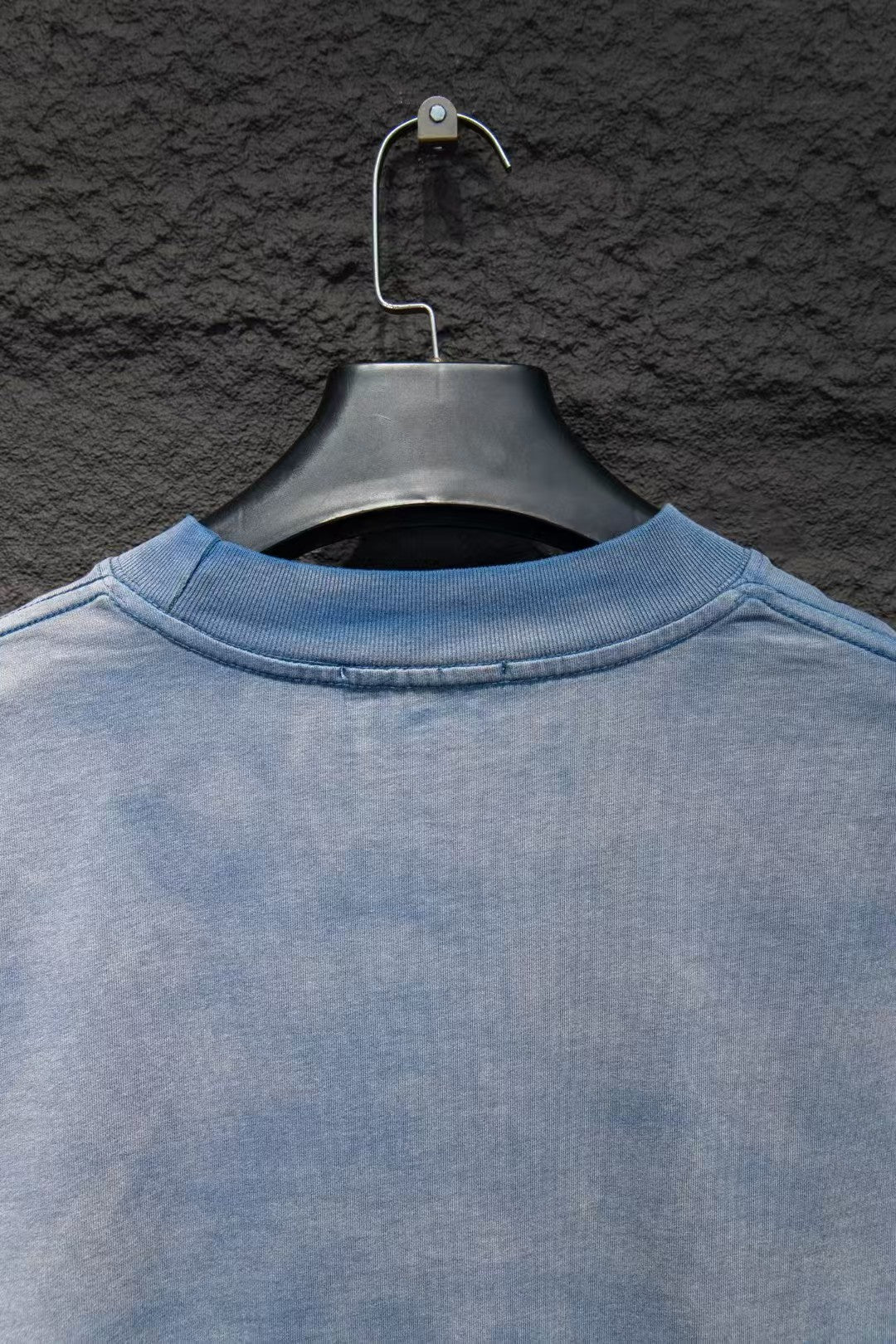 New round neck T-shirt