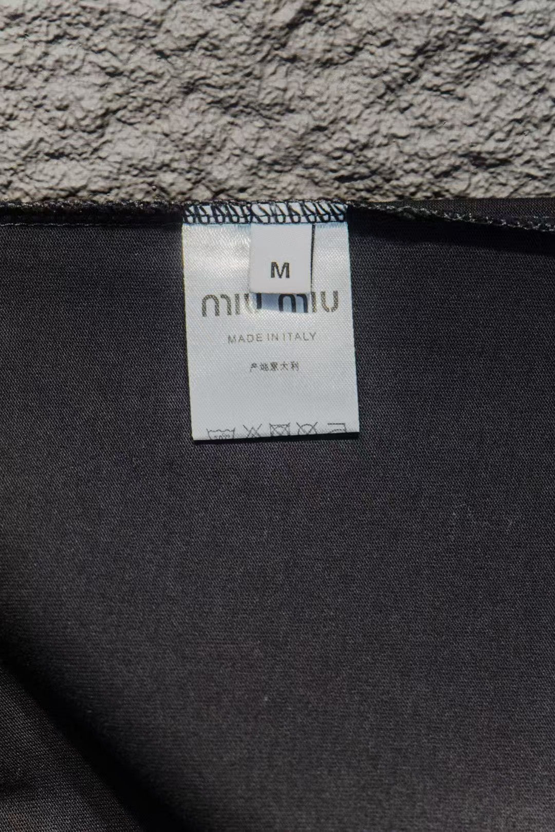 New round neck T-shirt