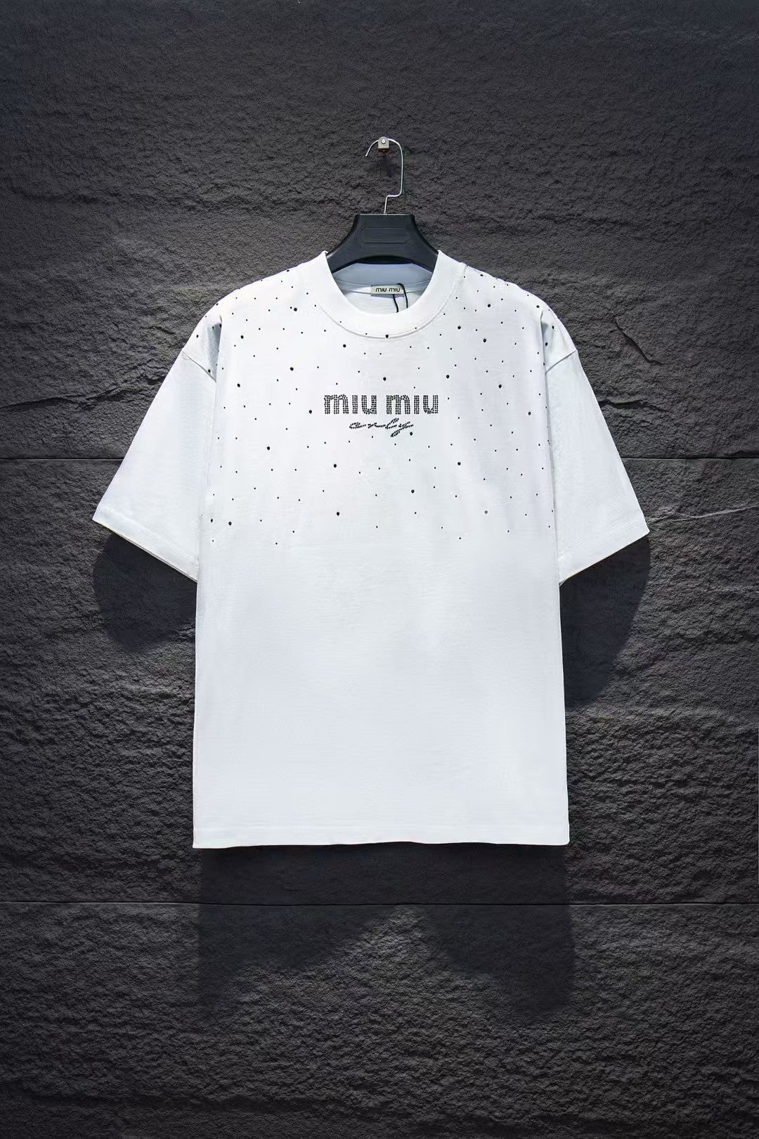 New round neck T-shirt