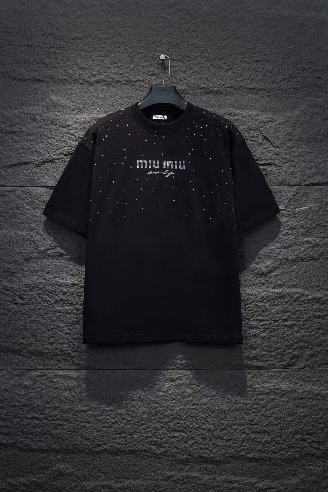 New round neck T-shirt