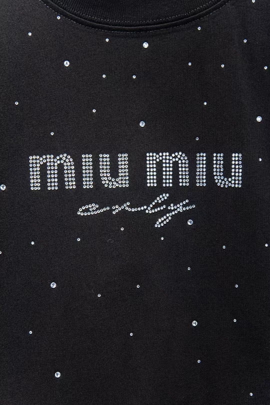 New round neck T-shirt