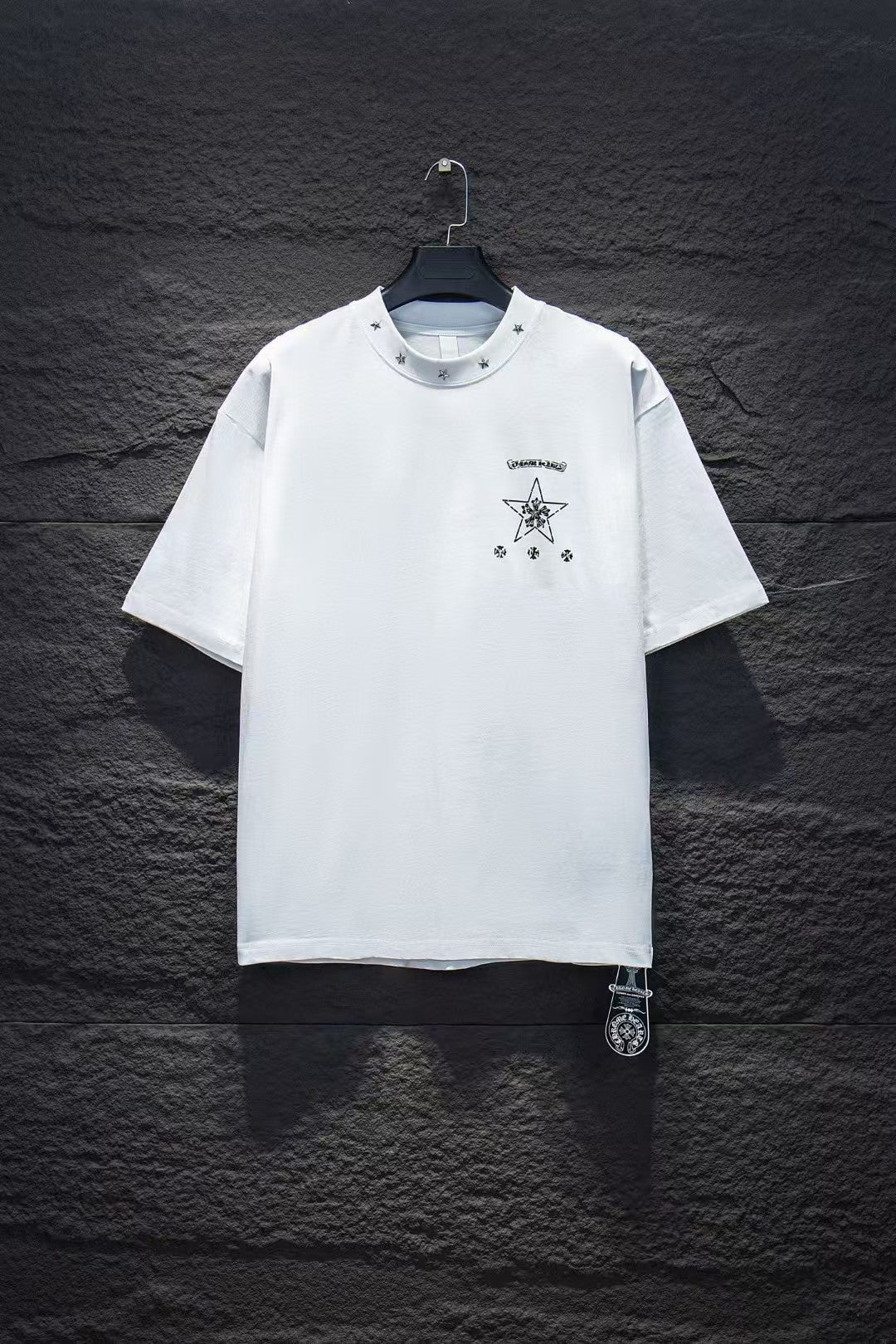 New round neck T-shirt