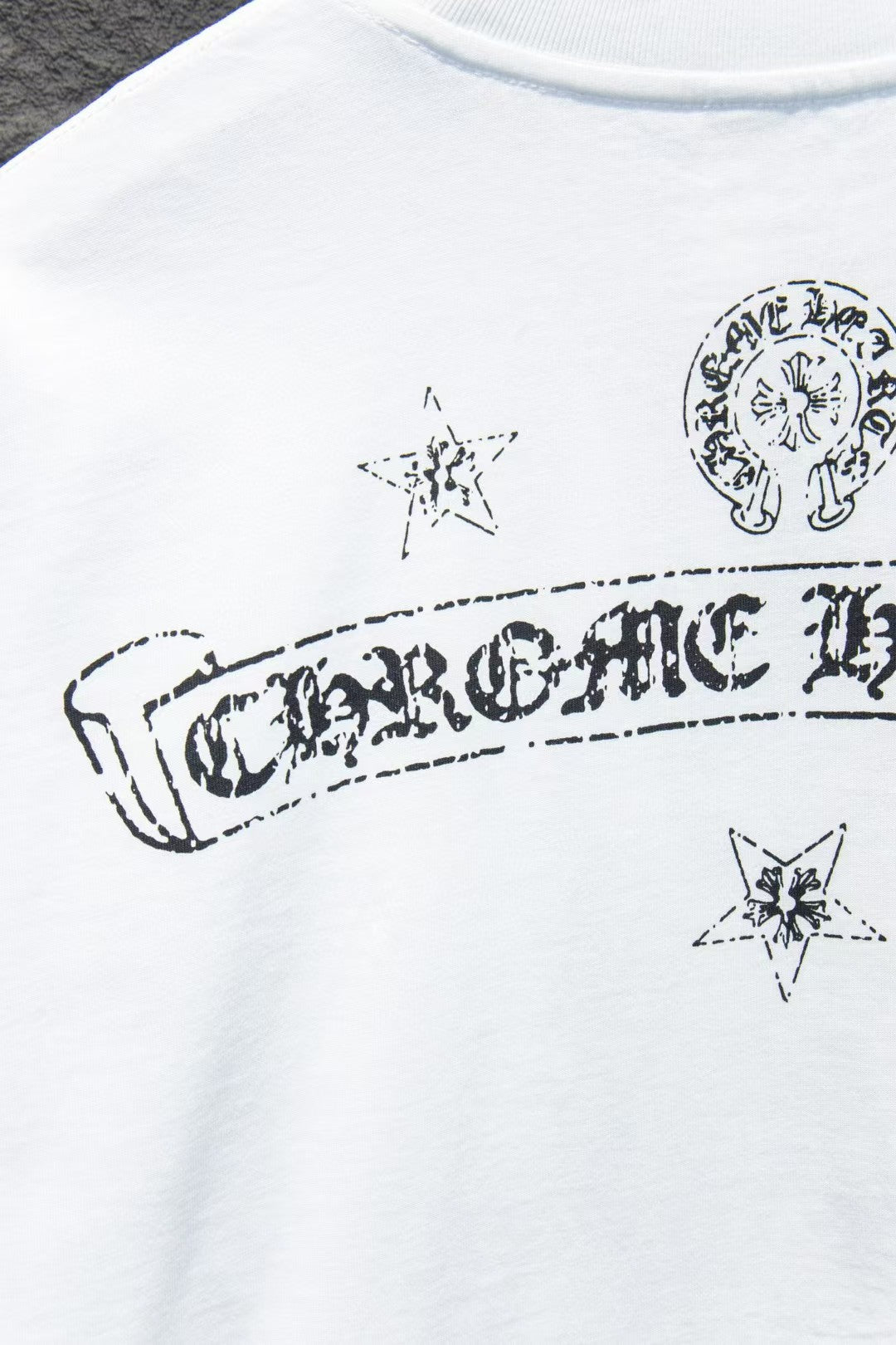 New round neck T-shirt