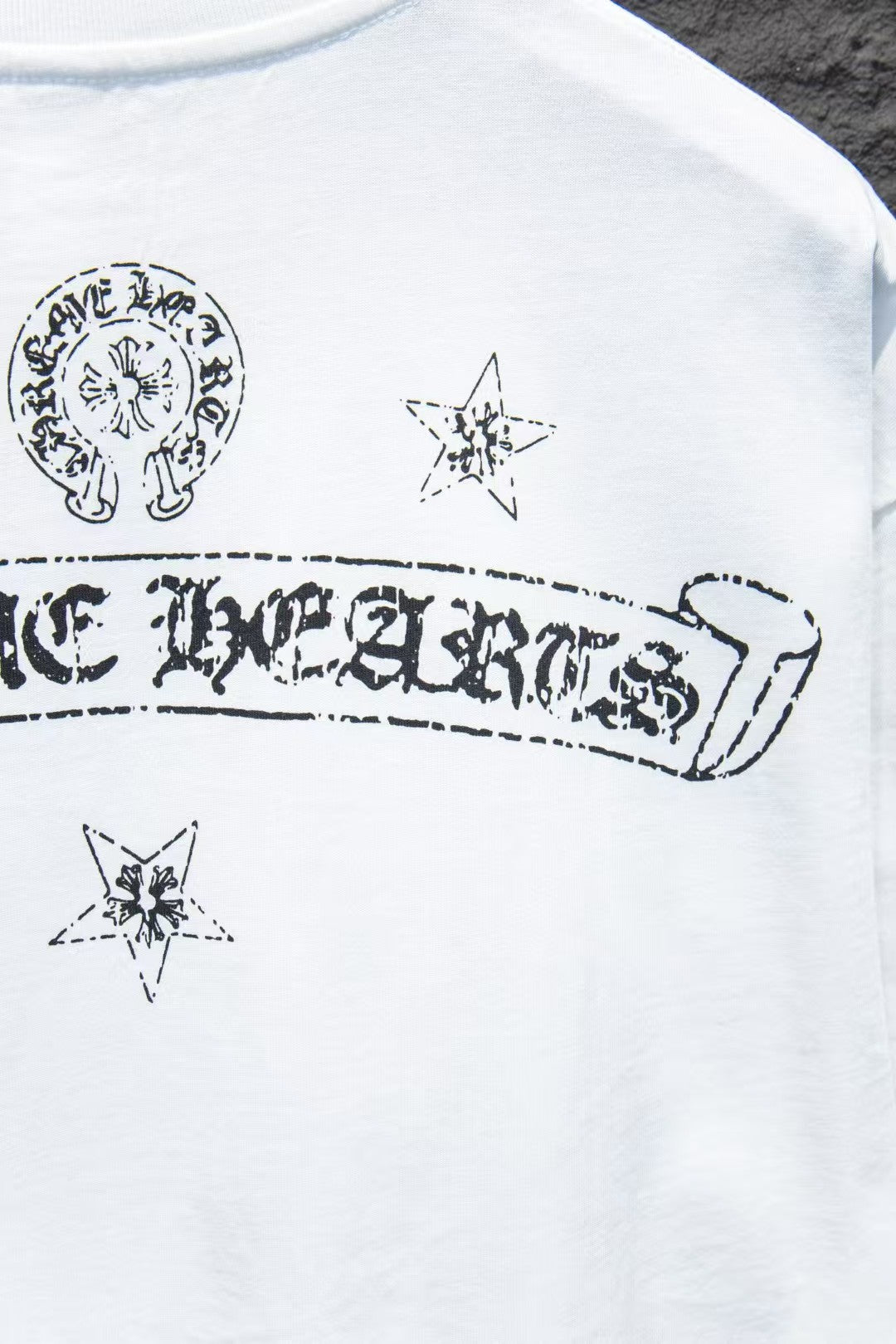 New round neck T-shirt