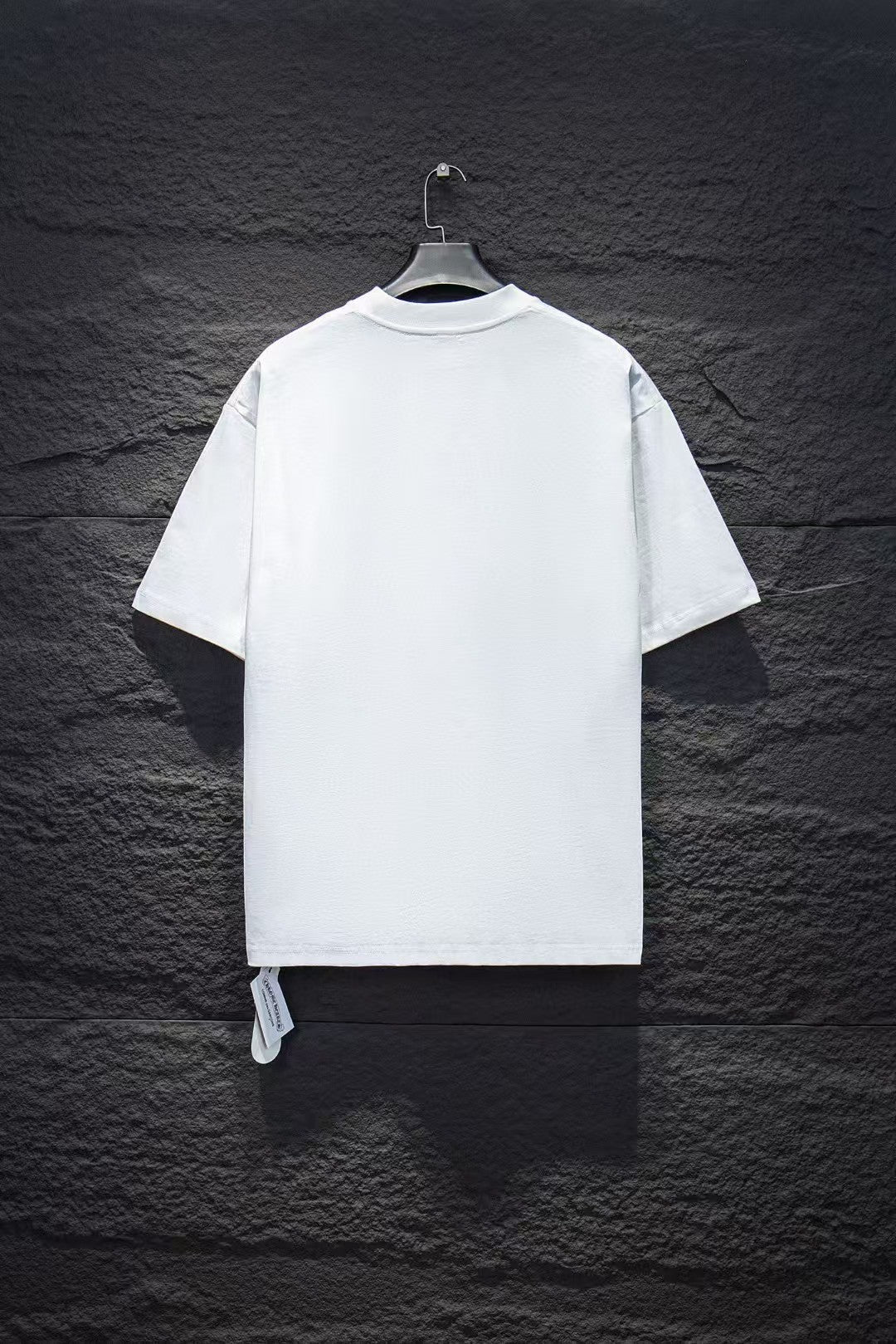 New round neck T-shirt