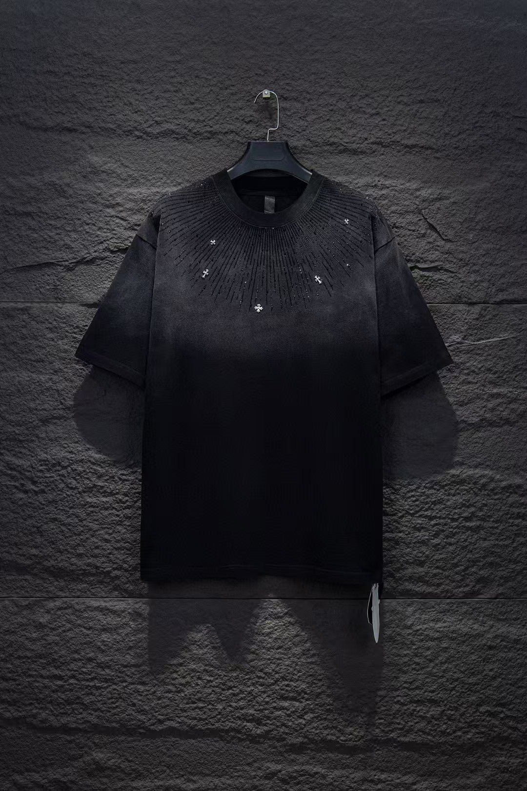 New round neck T-shirt