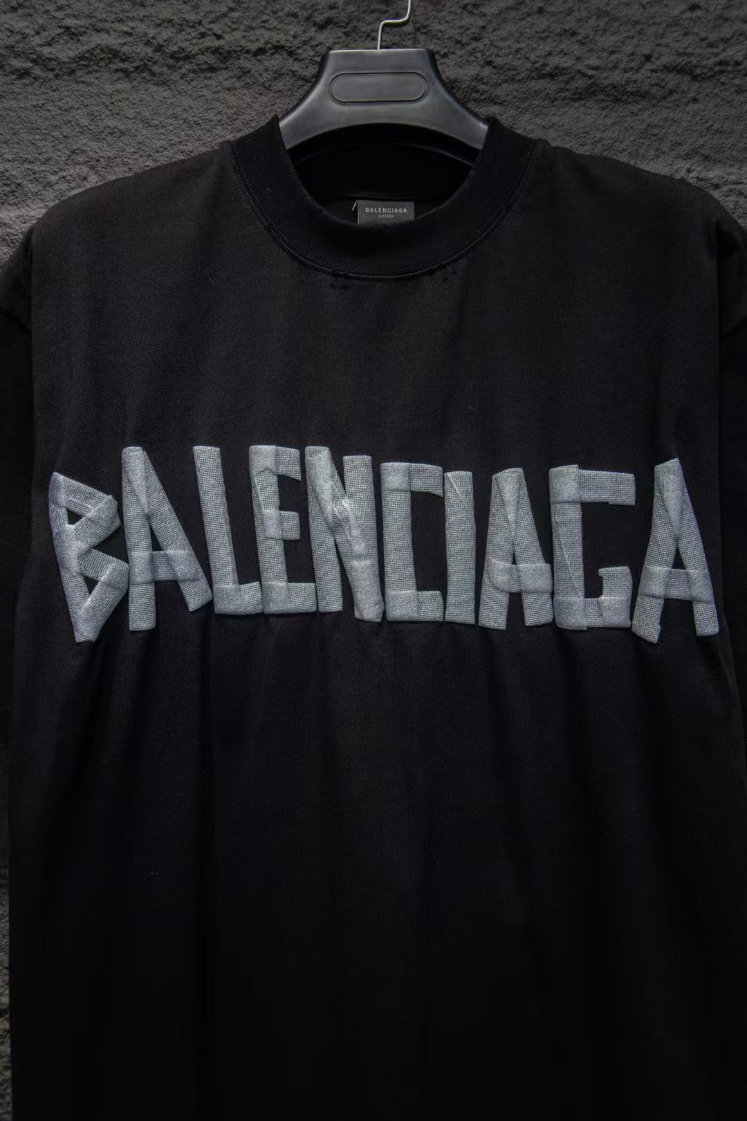 New round neck T-shirt