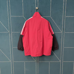 The first generation of red spliced slogan stormcoat jacket