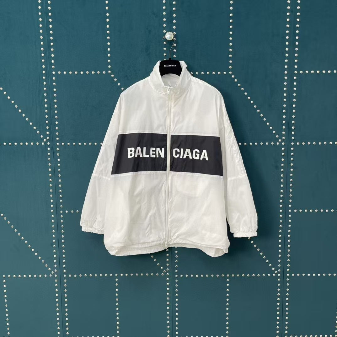 New white spliced slogan, assault suit jacket