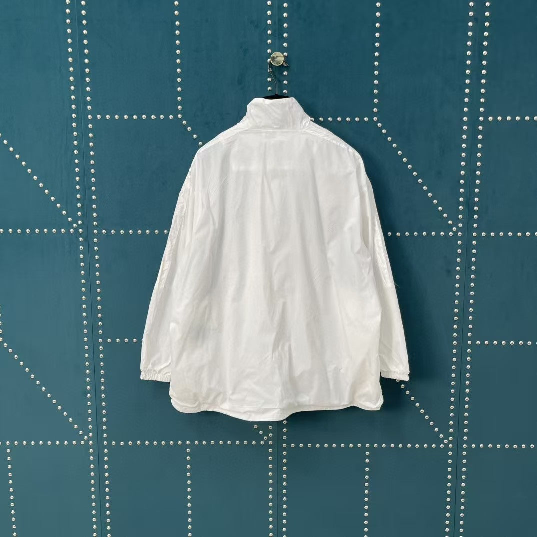 New white spliced slogan, assault suit jacket