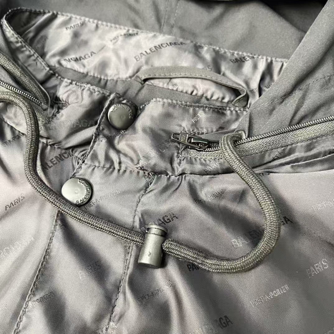 Bullet screen dark patterned jacquard assault jacket
