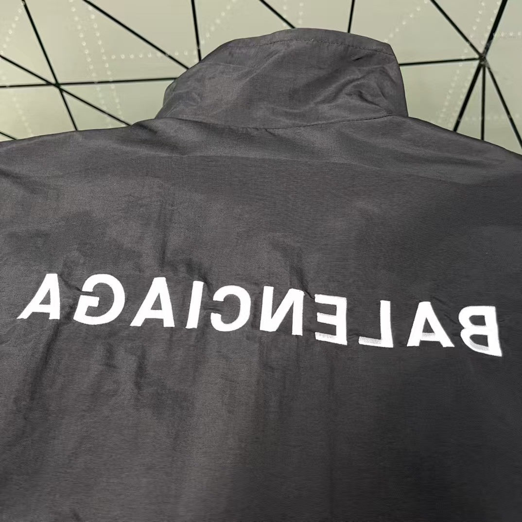 Mirror letter embroidered submachine jacket
