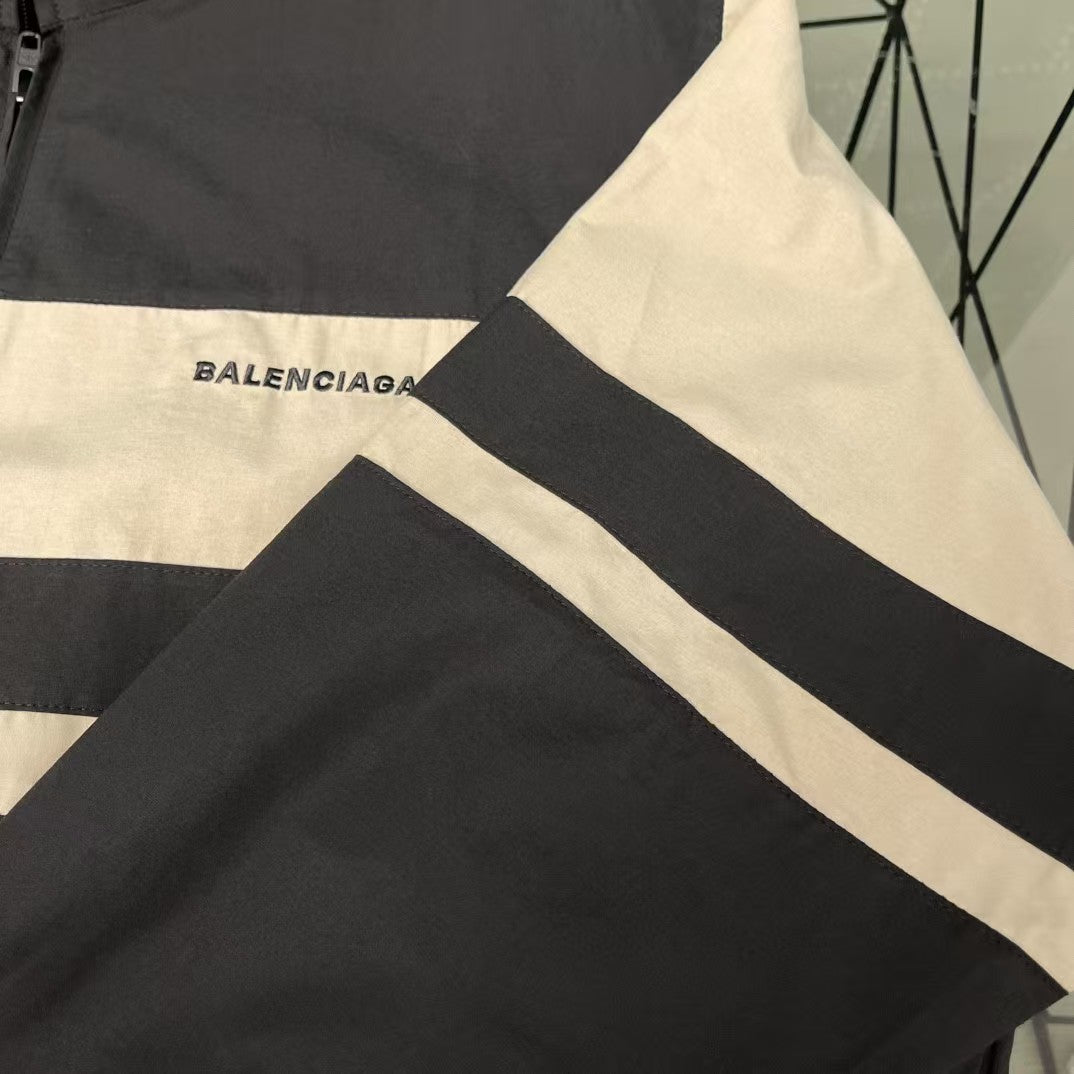 Black apricot spliced milk tea jacket