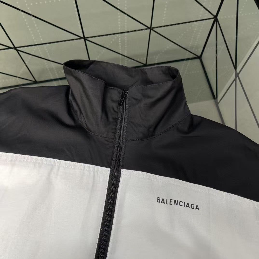 Embroidered submachine jacket with stitched back