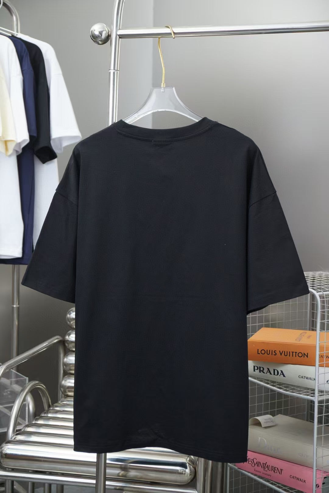 Early Spring New 3D Leather Brand Hardware Letter Logo Short Sleeve