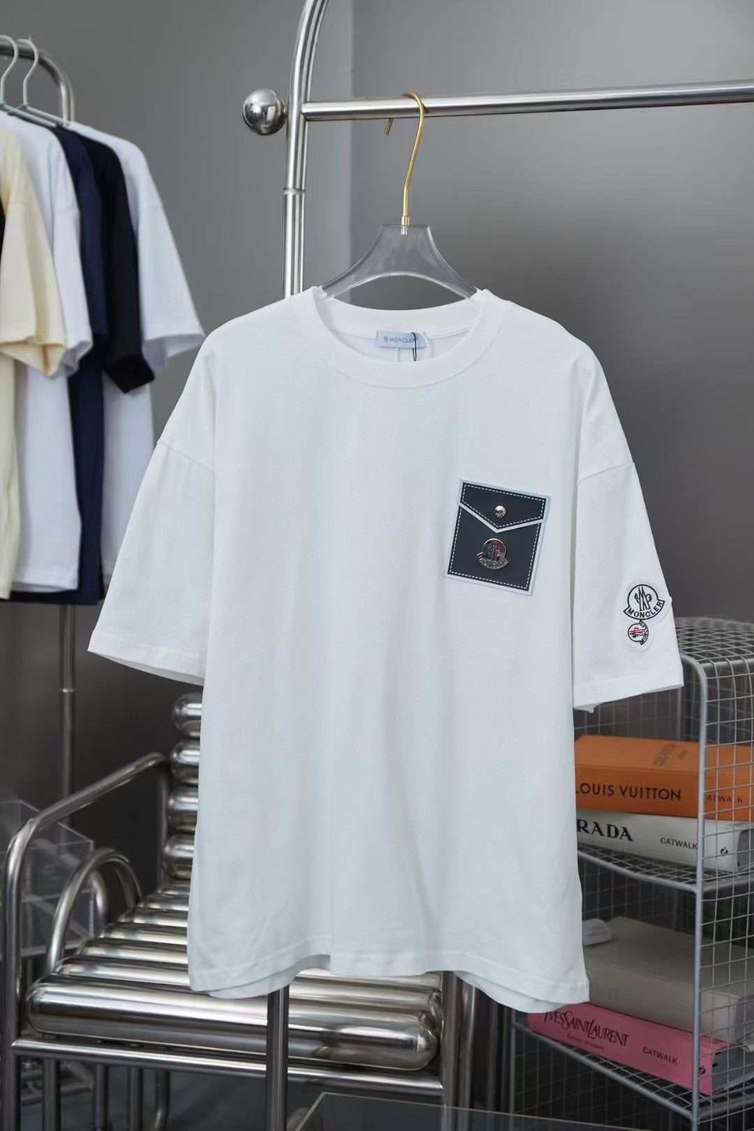 Early Spring New 3D Leather Brand Hardware Letter Logo Short Sleeve