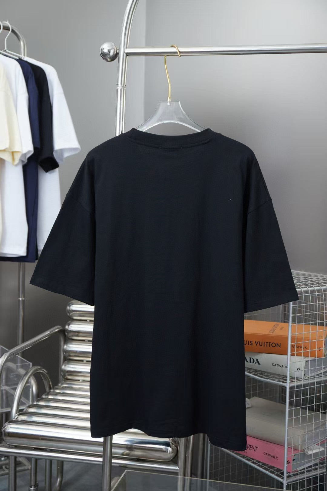 Early Spring New 3D Leather Brand Hardware Letter Logo Short Sleeve