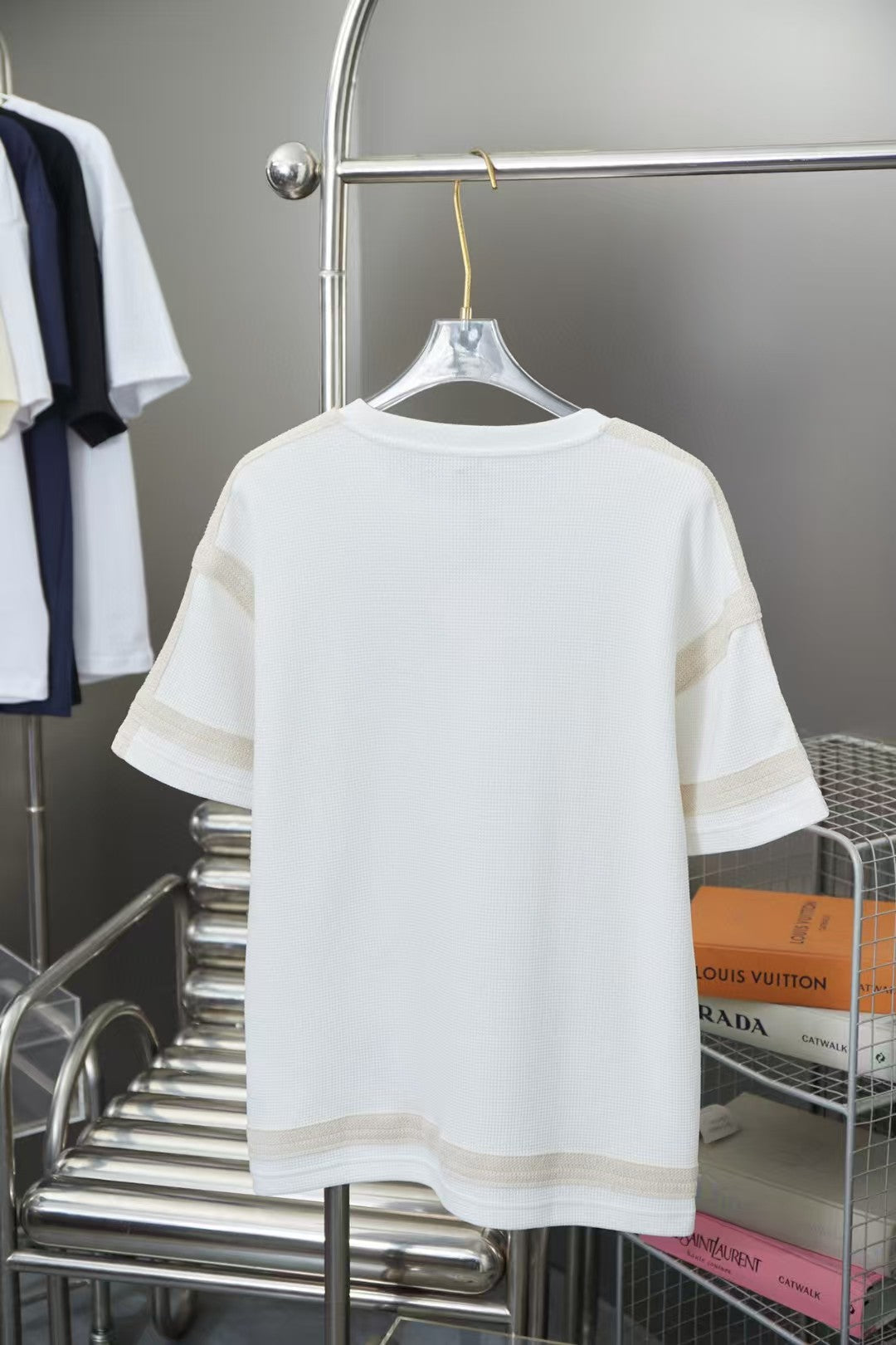 Early spring new classic woven short sleeved shirt