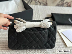 Medium size caviar cowhide bag 25cm