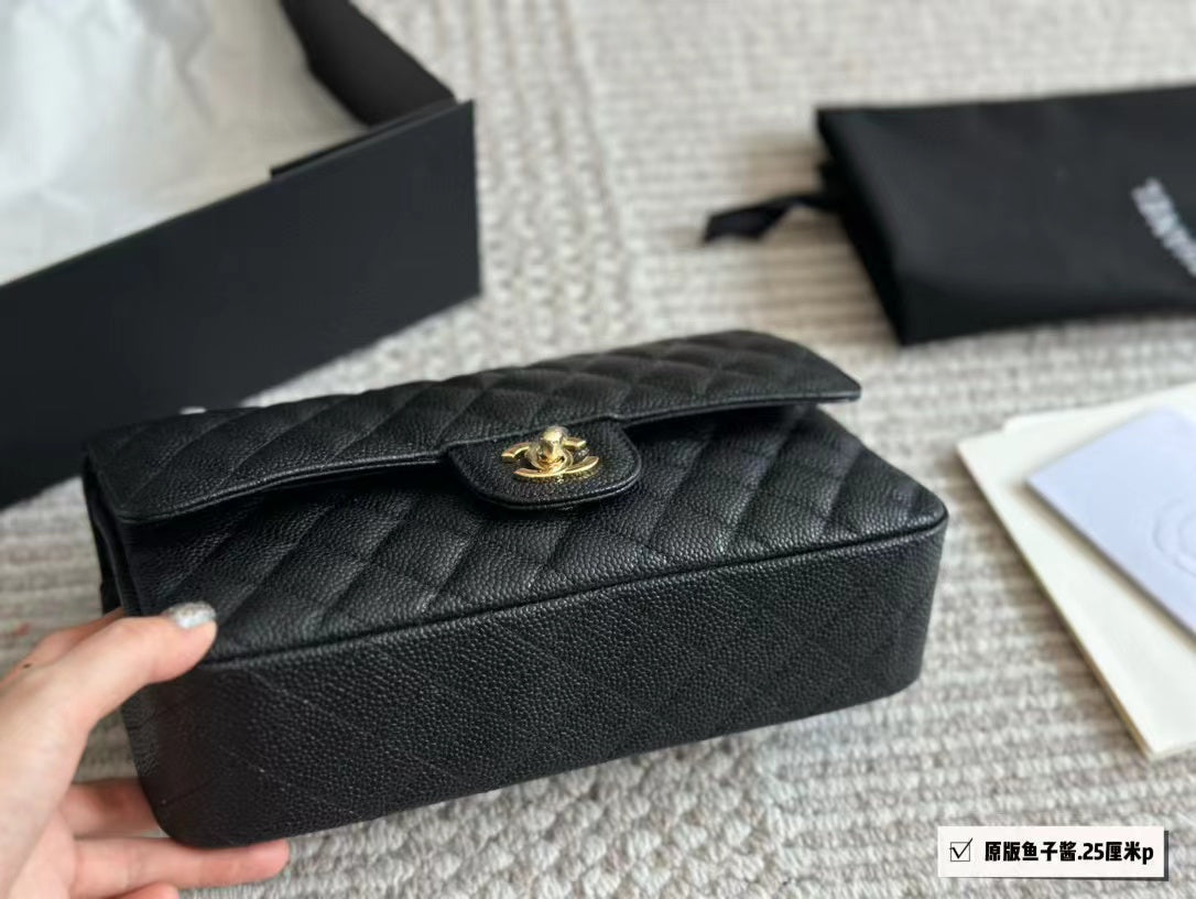 Medium size caviar cowhide bag 25cm
