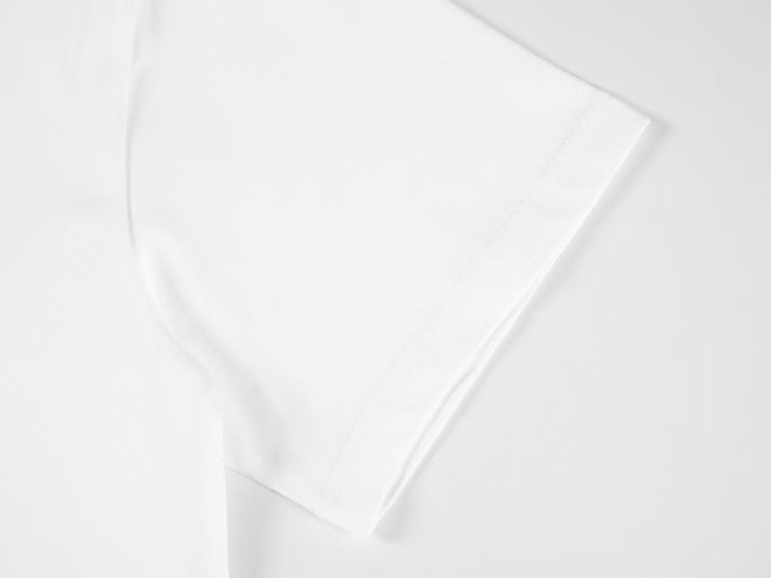 25 Early Spring Printed Back Mirror Short sleeved T-shirt