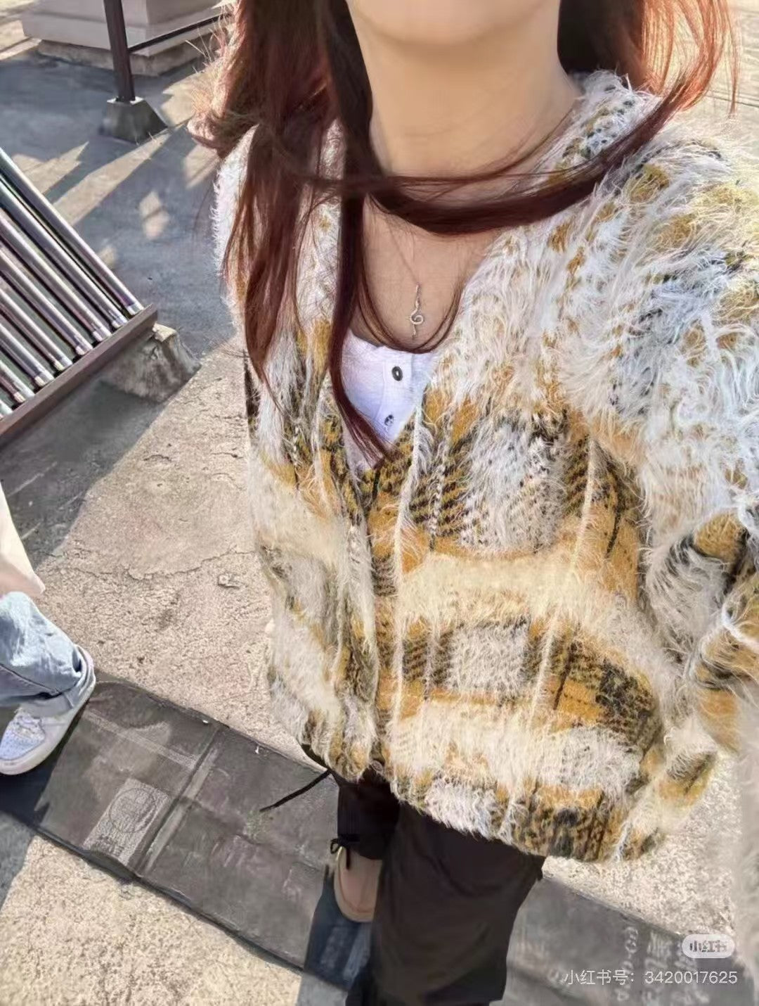 Grid V-neck buckle classic autumn/winter cardigan sweater