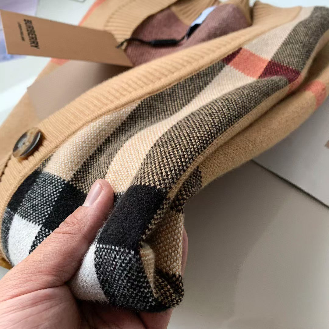 Classic Evergreen Plaid Starting Long Sleeve Sweater