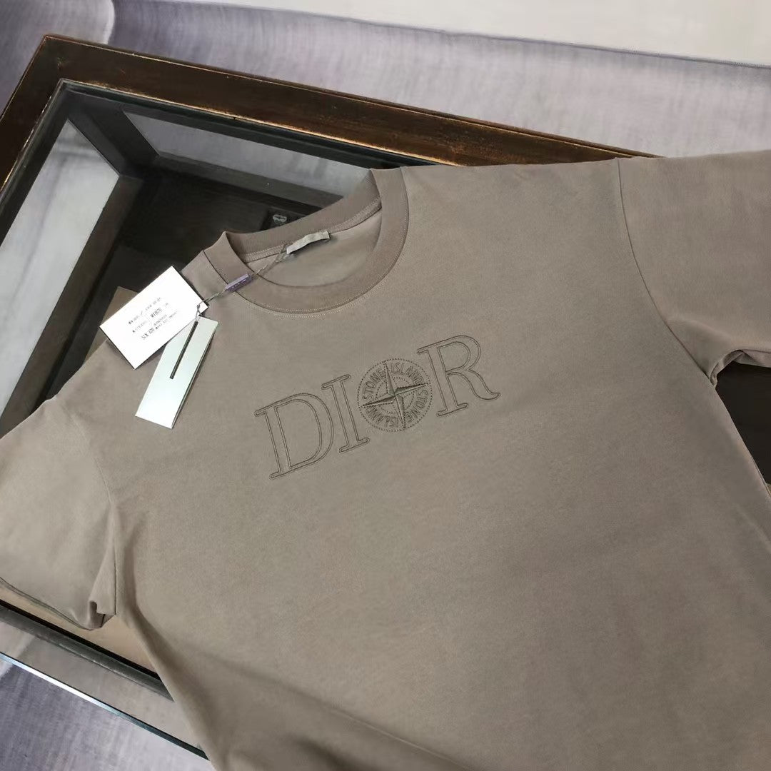 Round neck short sleeved T-shirt for couples