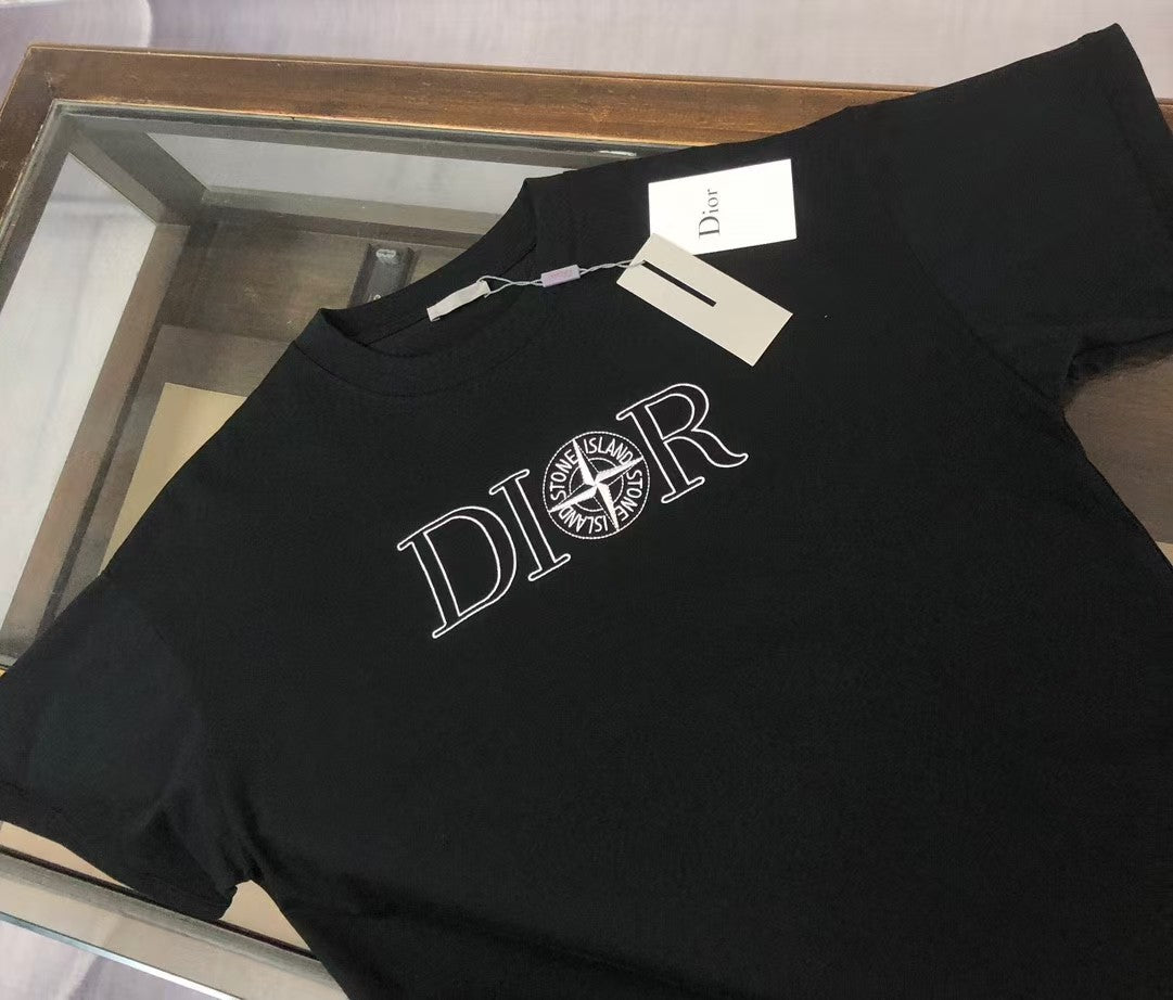 Round neck short sleeved T-shirt for couples
