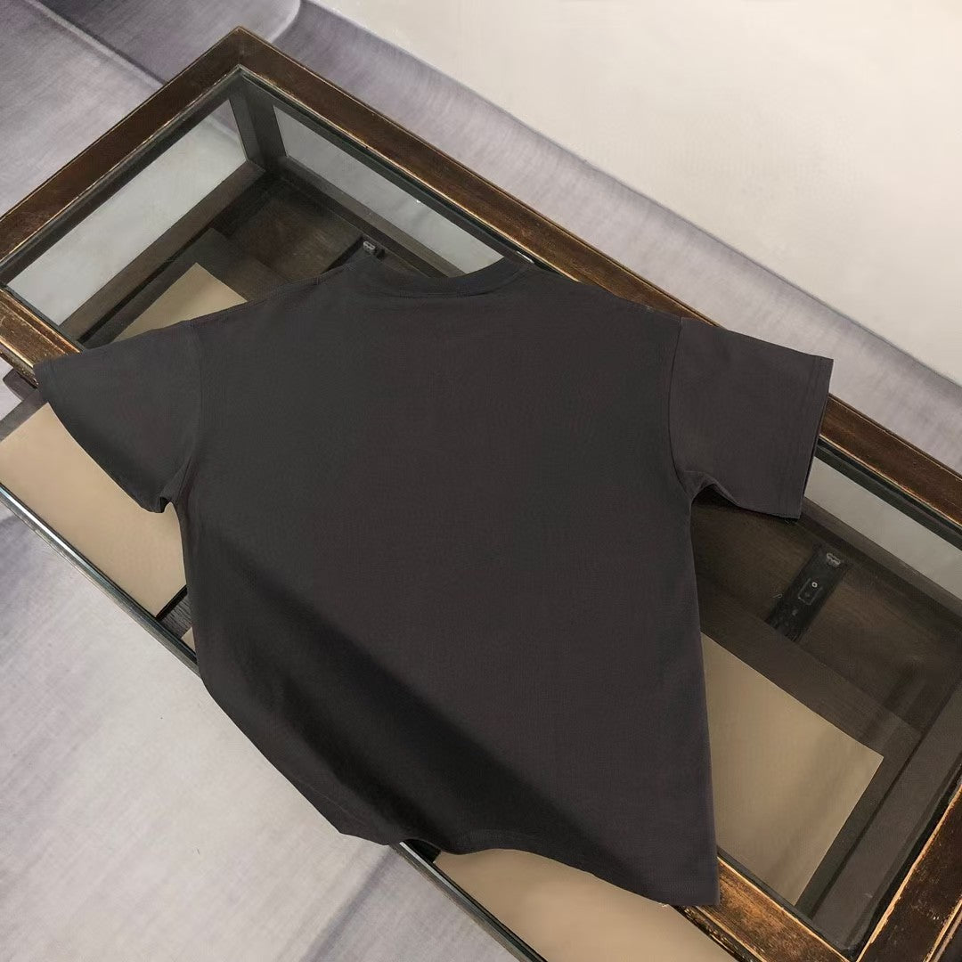 Embroidered letter round neck short sleeved T-shirt