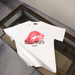 Embroidered letter round neck short sleeved T-shirt