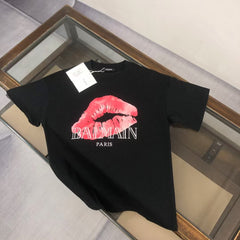 Embroidered letter round neck short sleeved T-shirt