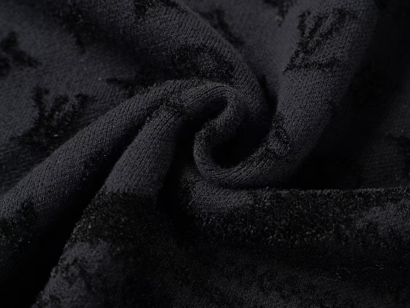 Black Knitted Set (can be purchased separately)