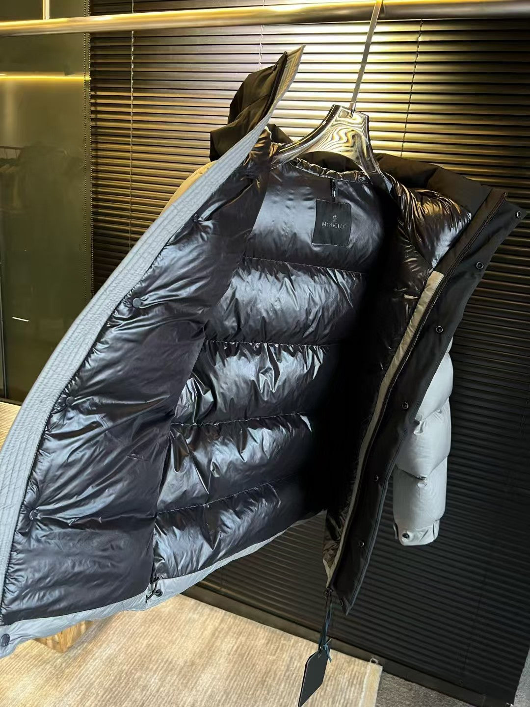 Hooded stand up collar down jacket