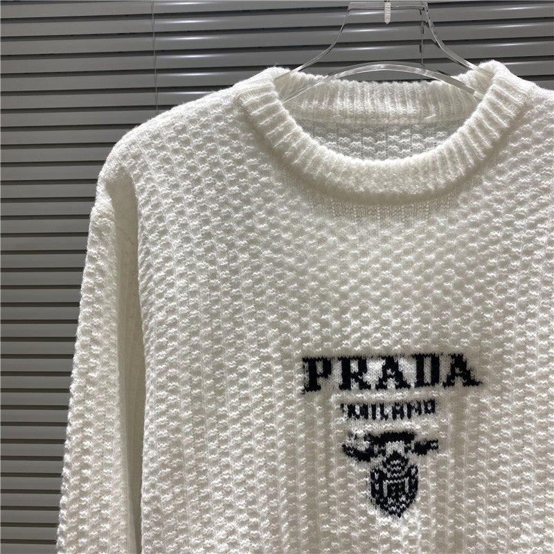 Standard jacquard Fried Dough Twists round neck sweater