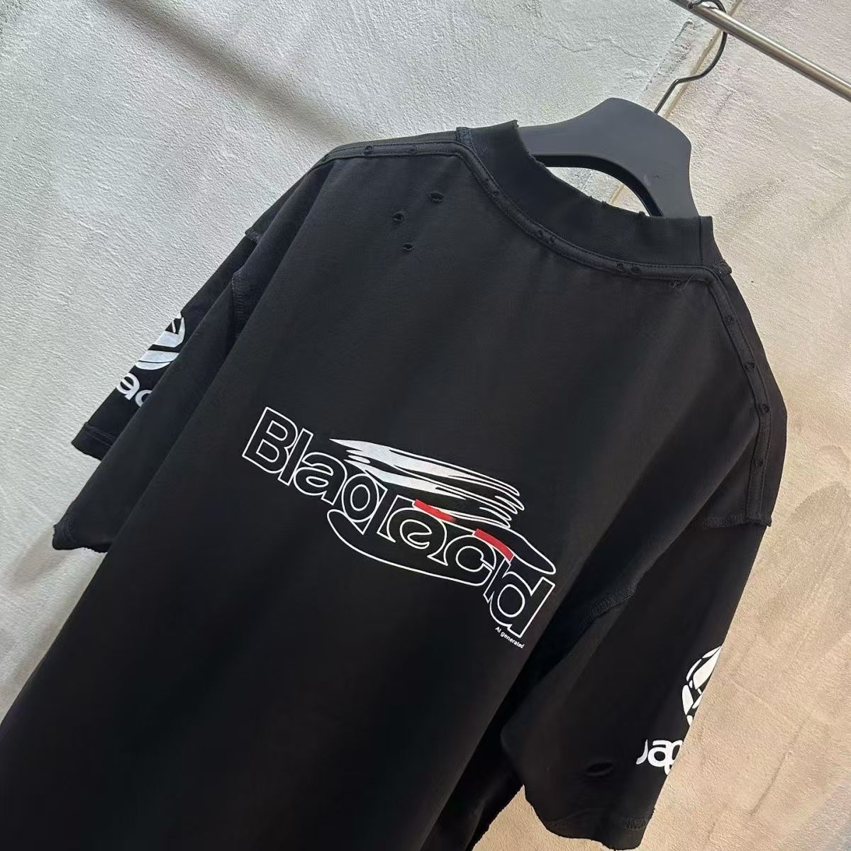 Letter printed loose round neck T-shirt