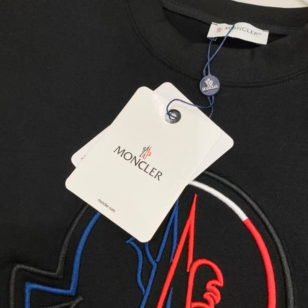 New embroidered large logo round neck short sleeved T-shirt